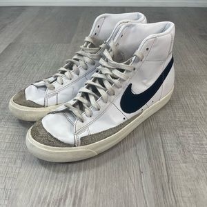 Nike Blazer Mid 77 Sneakers Womens 10.5 White Black High Top Shoes CZ1055-100